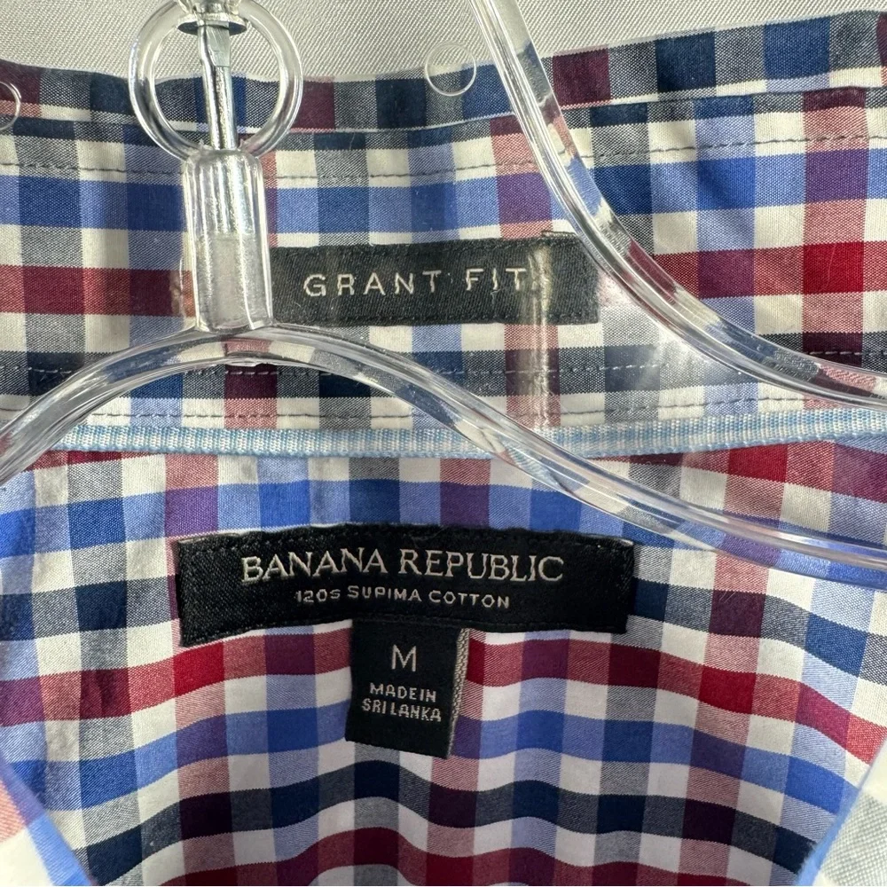 Banana Republic Men’s Med Red and Blue Button Down Shirt Supima Cotton Grant Fit